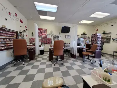 Nova Nails & Spa