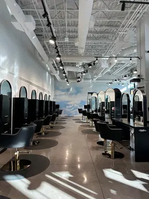 Capelli Salon UnCommons