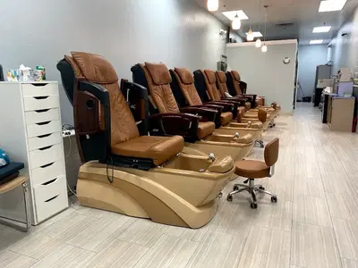 K Royalty Nails & Spa