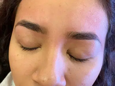 Arianna Eyebrow Threading