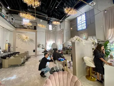 Pariz Salon