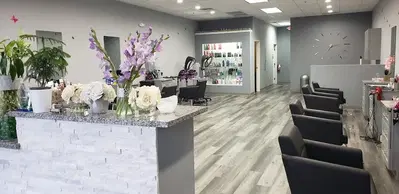 L Salon