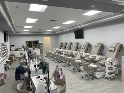 2000 Nails