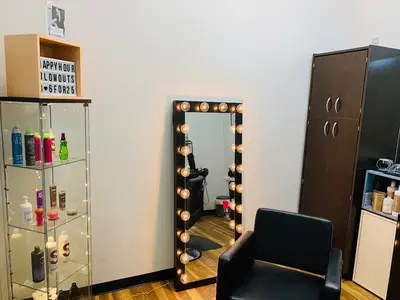 Roots To Ends Salon Suite