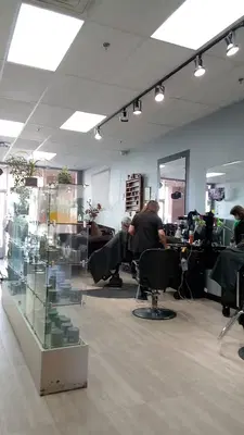 3 & 9 North Beauty Salon