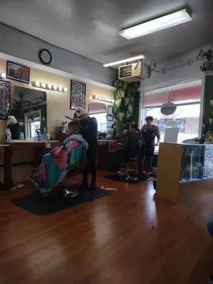 La Famillia Beauty Salon