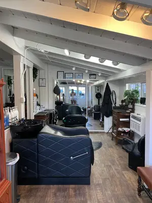 Kiana's Beauty Salon