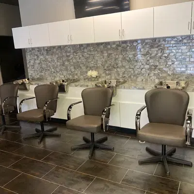 Salon Kvltvre And Suites