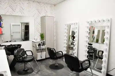 Sola Salons