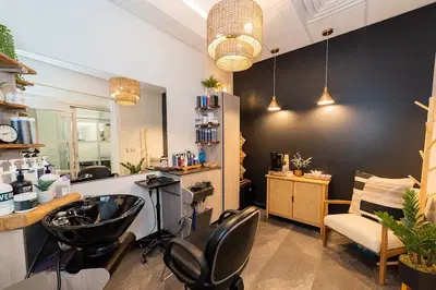 Sola Salons