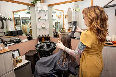 Stefanie Smith, Shine Studio Salon
