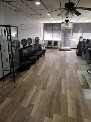 HeadTurners Salon