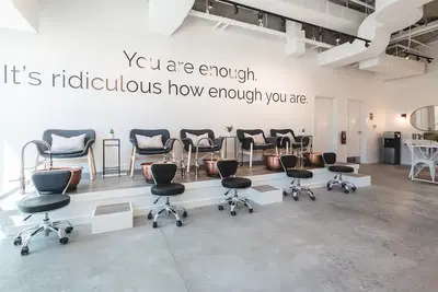 The W Nail Bar Bridge Park