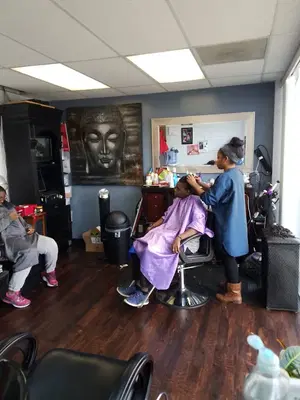 Hair 2 Envy Salon Suites