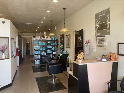 Le Hair Design Salon