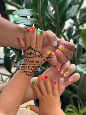 Solar Nails & Spa