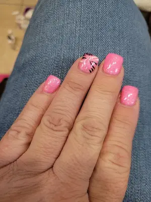 Luxury Nails & Spa