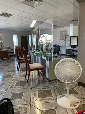 Hair & Nail Salon