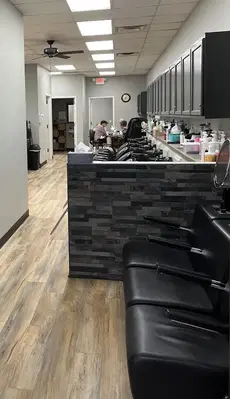 Salon Avant-Garde