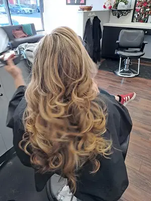 PLATINUM SALON