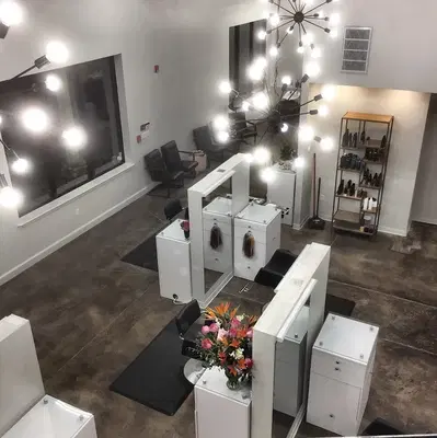 Moss and Magnolia Salon