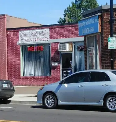 Elvia's Studio Salon