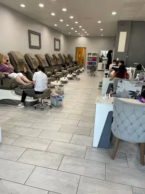 Luxe Nail Studio
