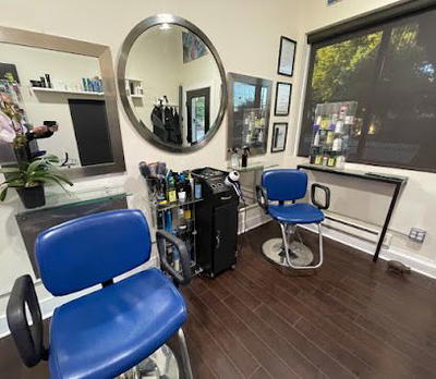 BLUE CHAIR SALON