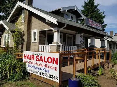 Detangles Hair Salon