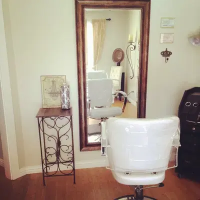 Avae Salon