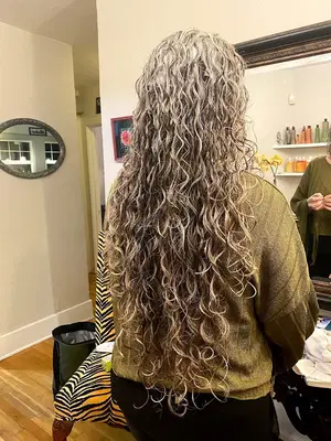 Salon St Jacques Hair-Laurie