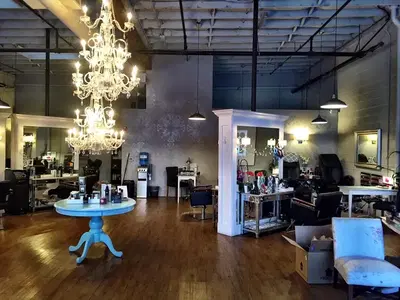 Salon Envy