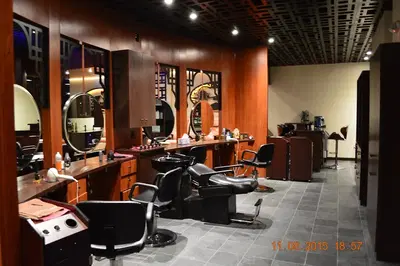 Isse Salon