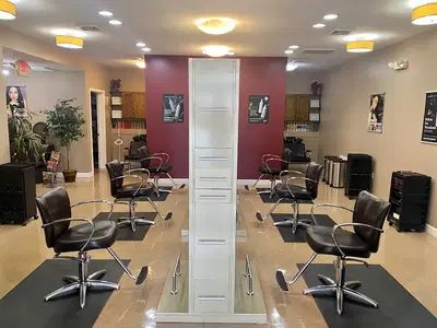 Lana's Salon