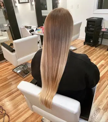 Glamour Room LLC