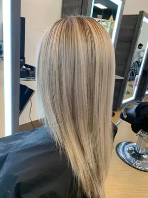 Fleur De Liv Salon