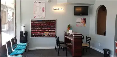 5 Sisters Nails & Spa