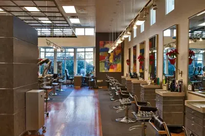 WOW! Salon Co.