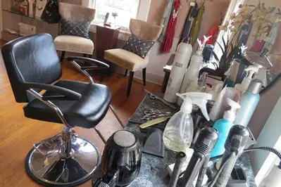 Salon 208