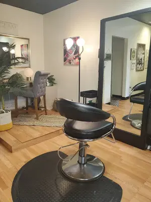 Shai Carter Salon
