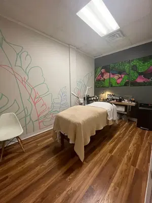 WAXED SALON