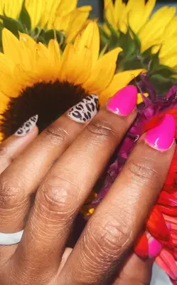 Model Nails