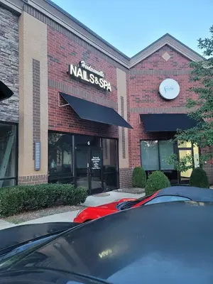 Sola Salon Studios