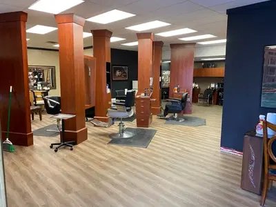 Salon LaRue