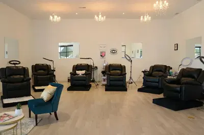 Winked Salon & Spa