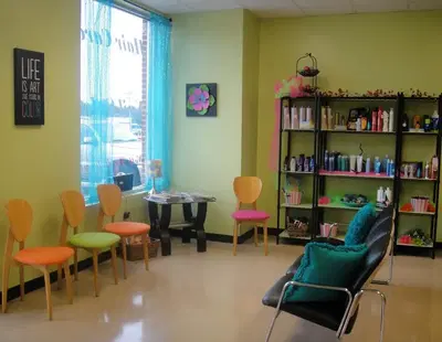 Colorz Hair & Nail Salon
