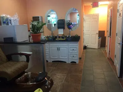 Wax-Nails Spa