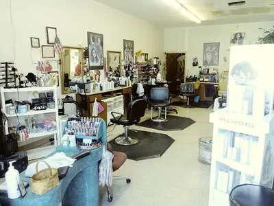 Bruce's Cut & Curl