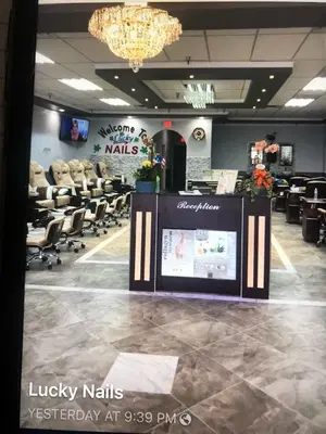 Lucky Nails and Spa