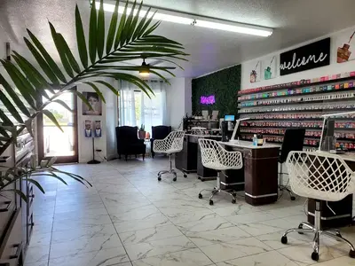 Me, Myself & I Nails
